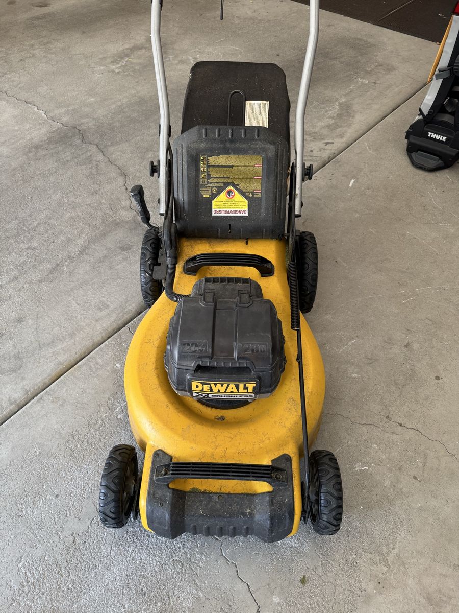 DeWalt push mower