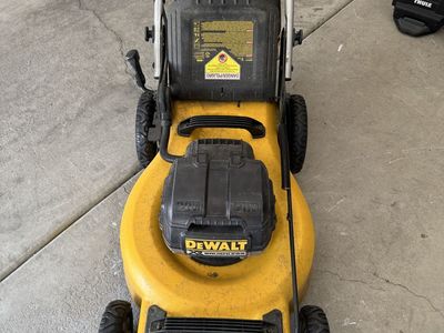 DeWalt push mower