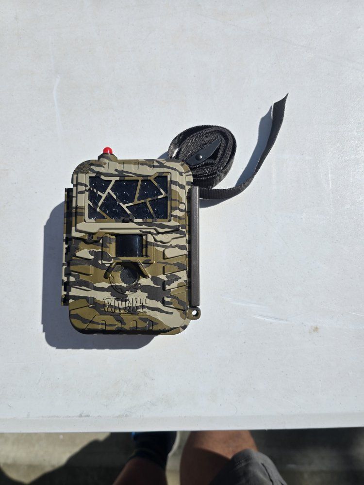Covert Trail Cellular Camera Camouflage with Mounting Strap