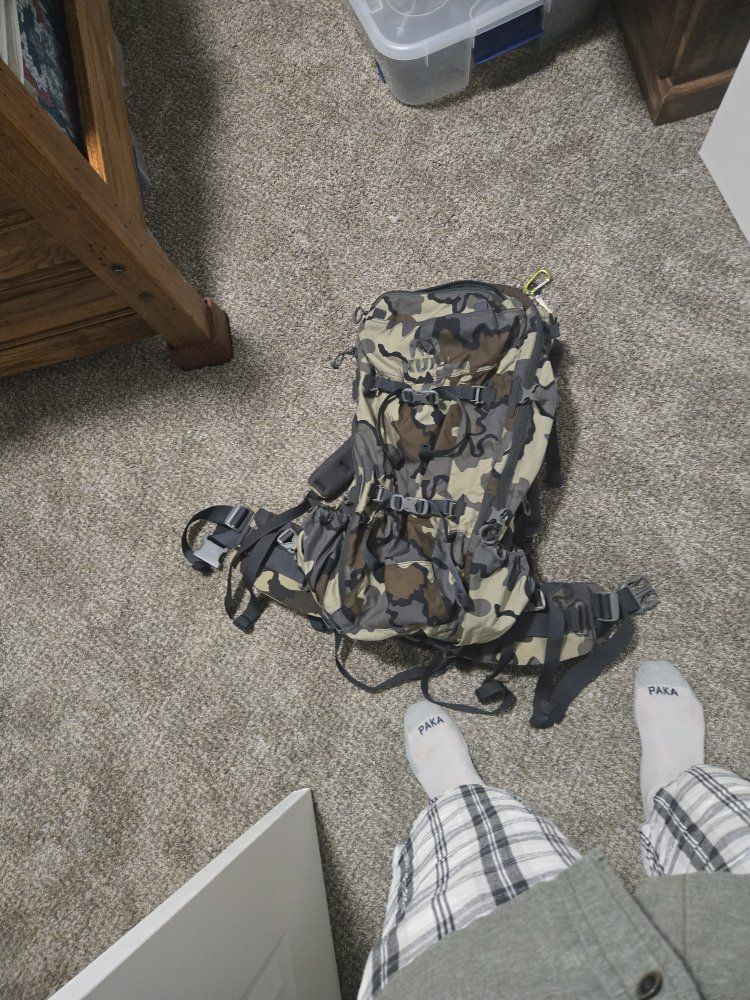 Kuiu Pro LT 4000 Hunting Backpack Camo - Used