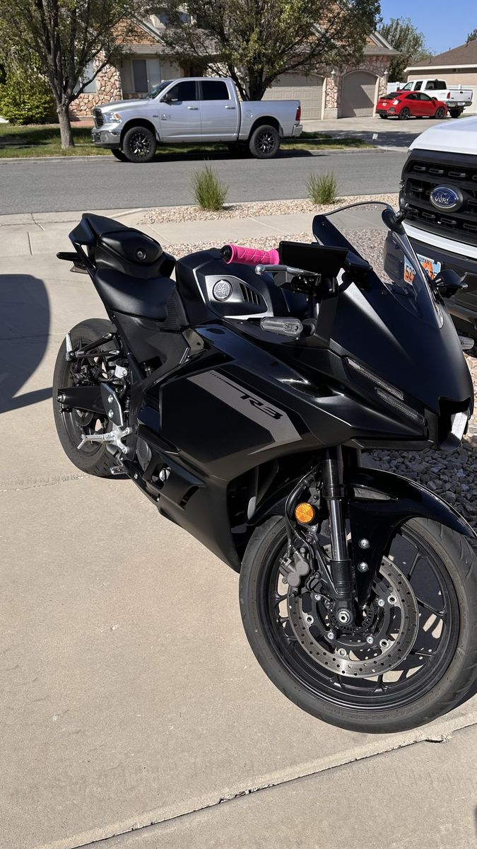 2025 Yamaha R3