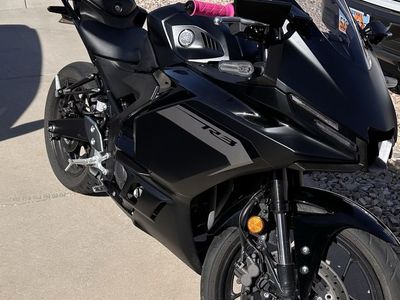 2025 Yamaha R3
