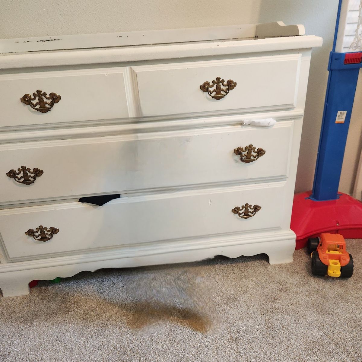 Changing table / Dresser