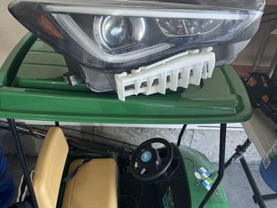 2018 Infiniti Q60 passenger side Headlight