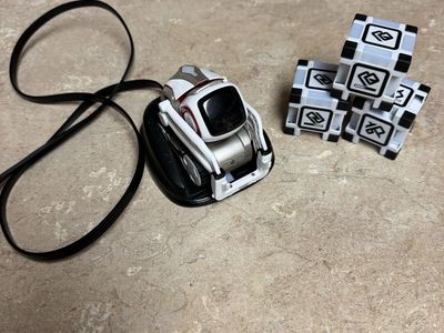 Anki Cozmo Smart robot