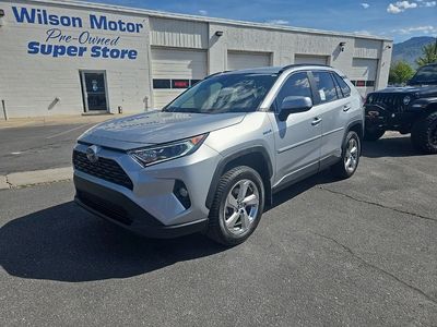 2020 Toyota RAV4 XLE