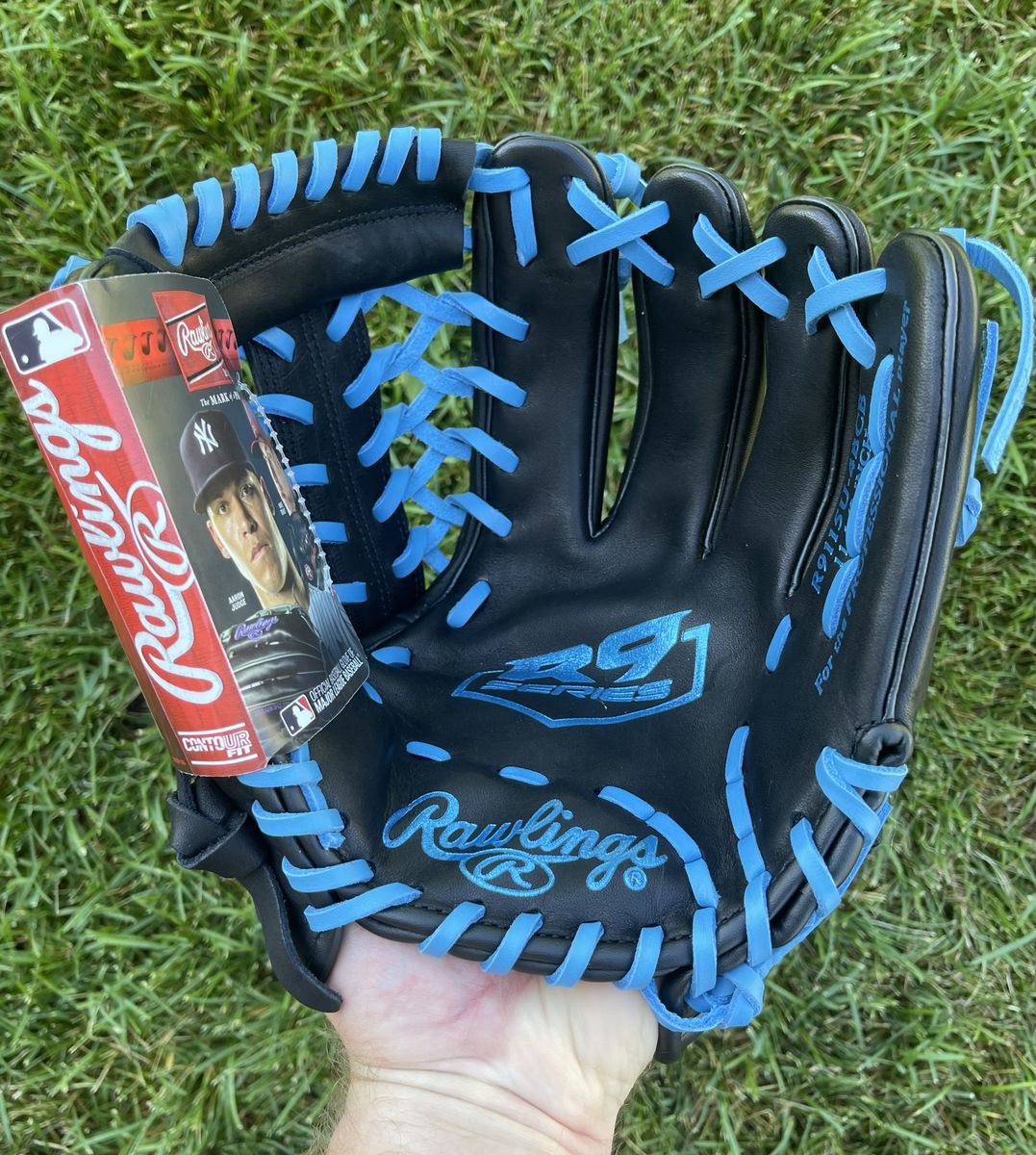 New Rawlings R9 11.5 in. Baseball Glove