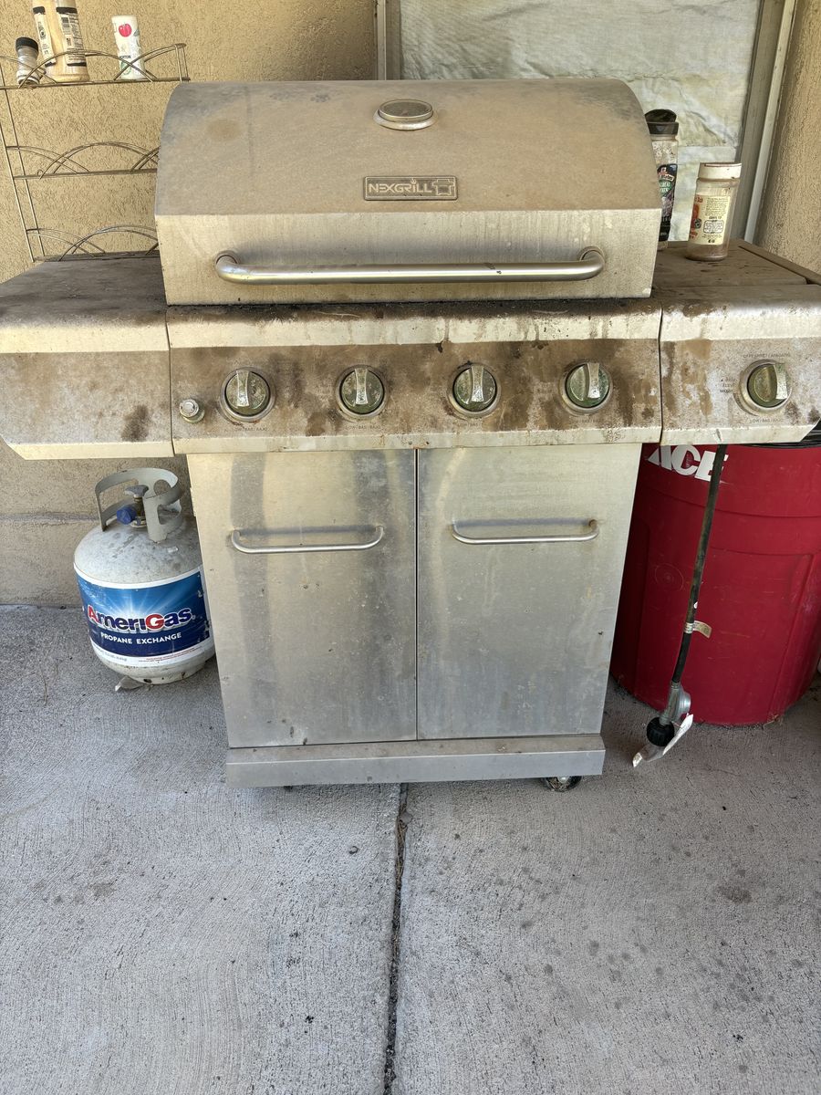 5-Burner Nex Grill Propane Grill