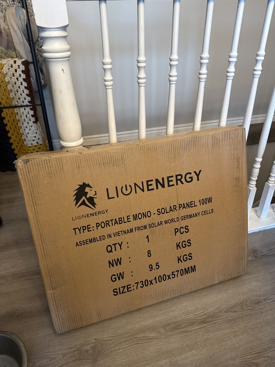 LIONENERGY Portable Mono 100W Solar Panel, Solar World Germany Cells, New in Box