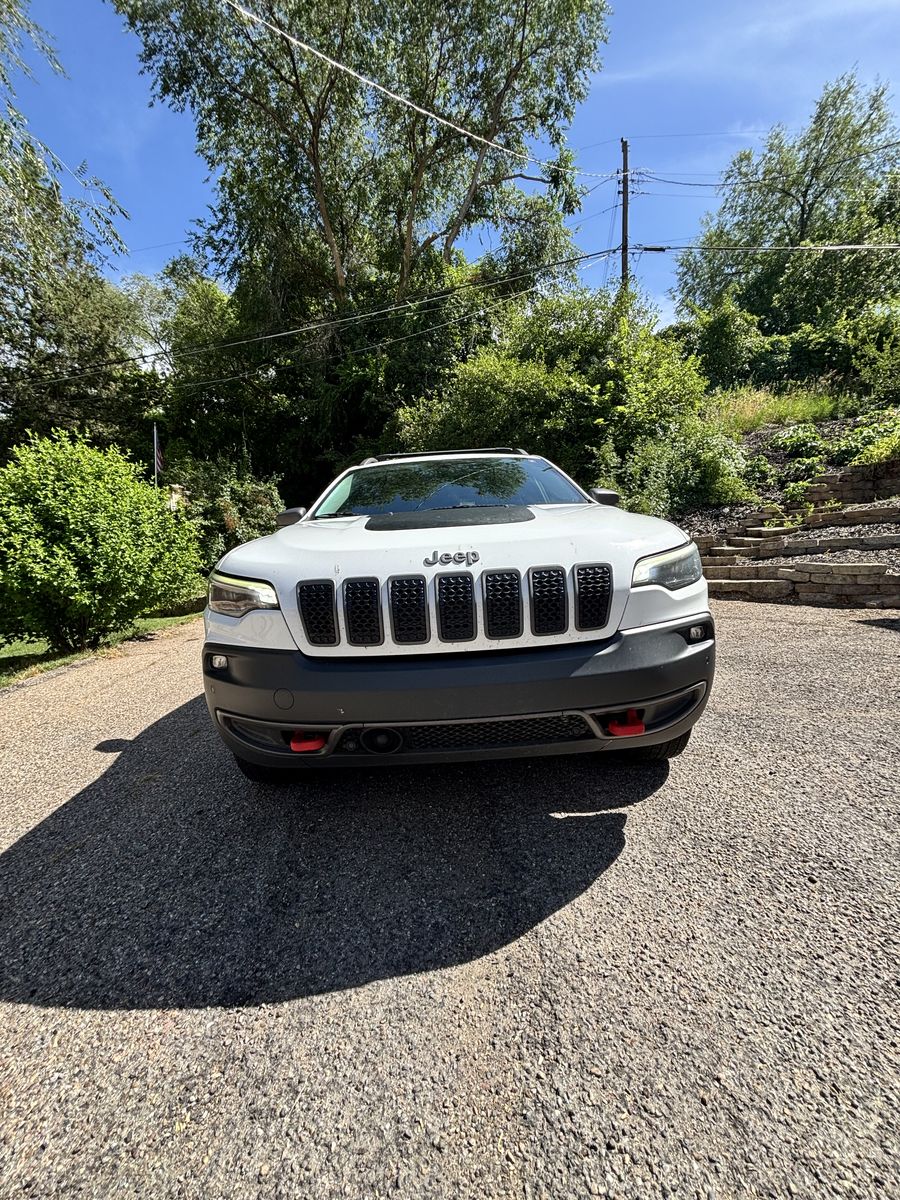 2019 Jeep Cherokee Trailhawk