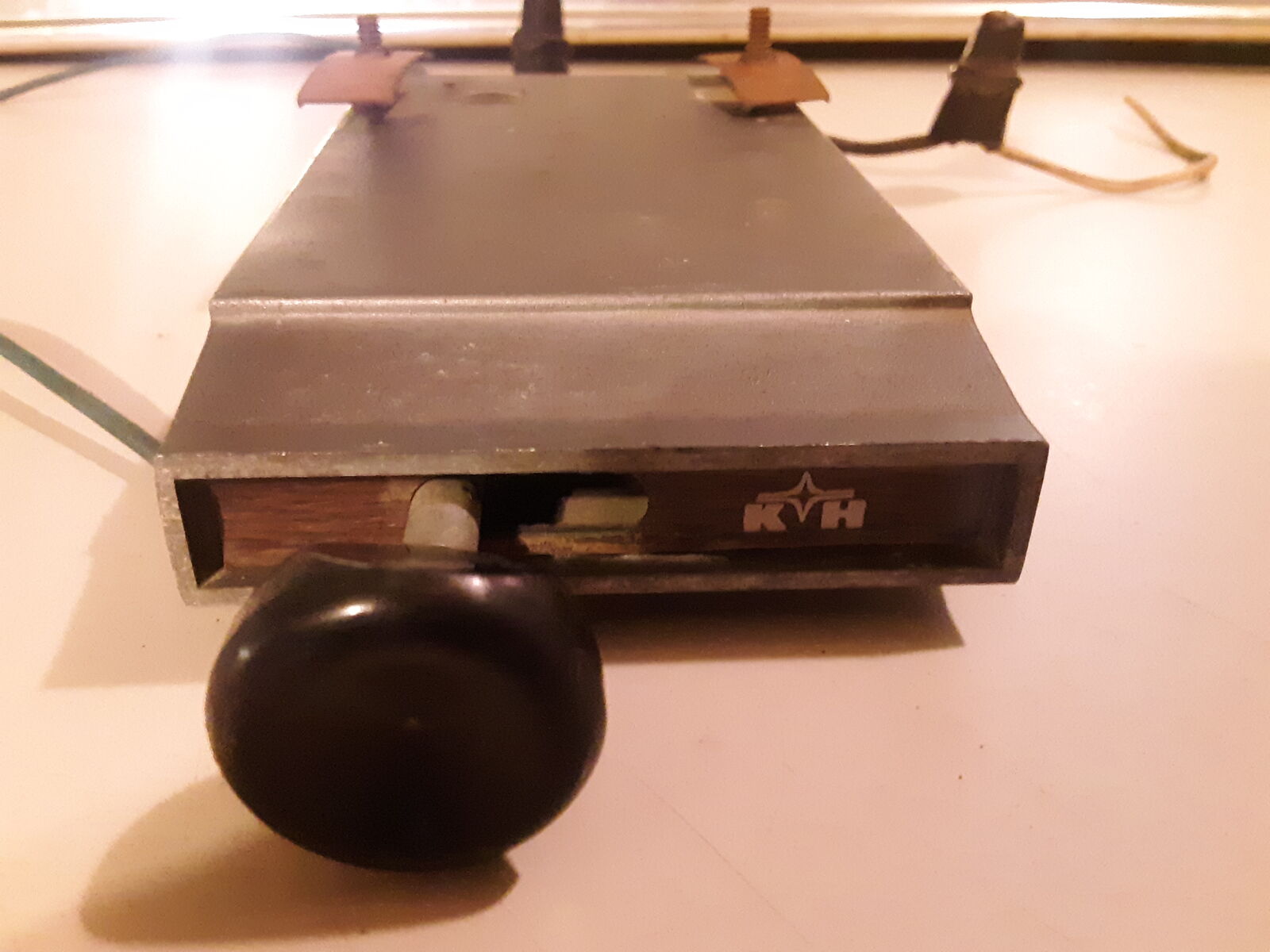 Vintage KH Trailer Brake Controller 12- or 6-Volt Brakes