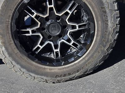 Set of 18" wheels and tires 6x5.5