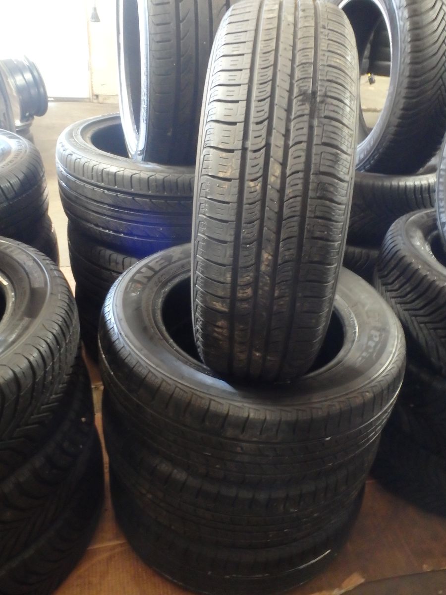 195/65R15 NEXEN N PRIZ AH5 SET OF USED TIRES