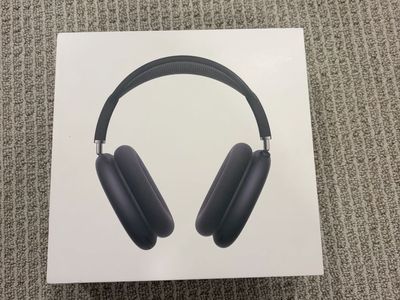 Airpods Max 1st generation space grey