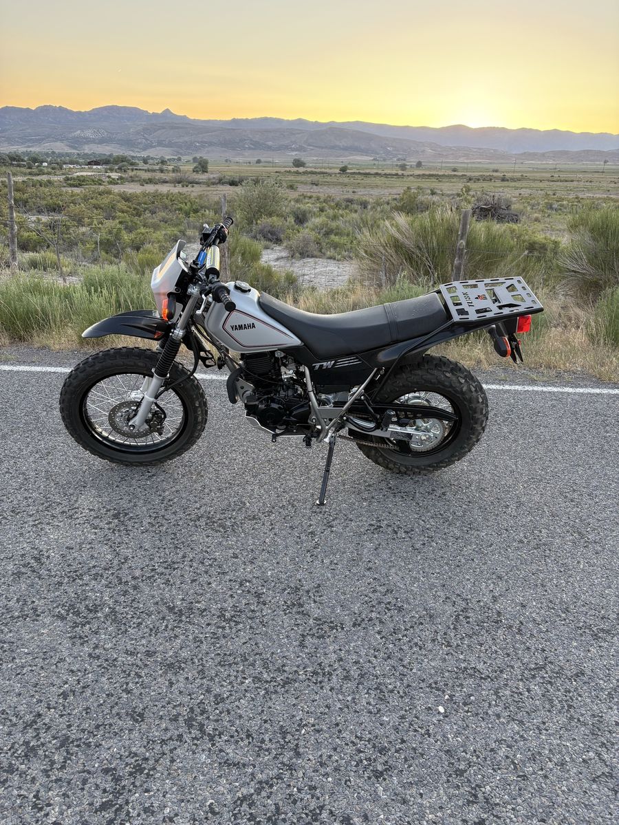 2025 Yamaha TW200