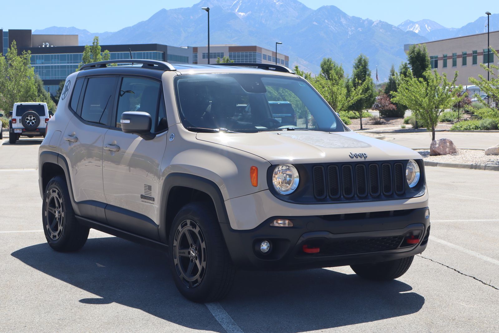 2017 Jeep Renegade Deserthawk