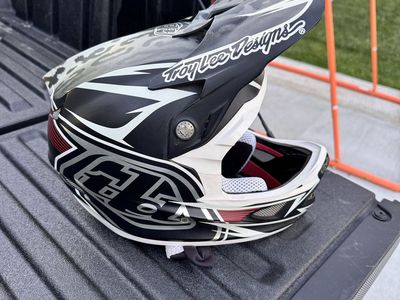 Troy Lee designs and Fox helmet