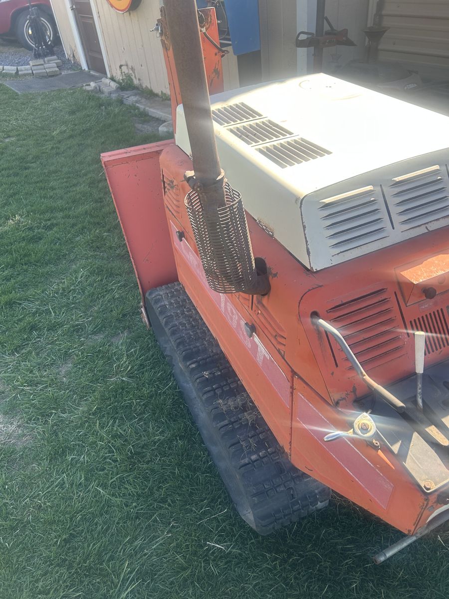 Lmc Trac/ Snowthrower Diesel