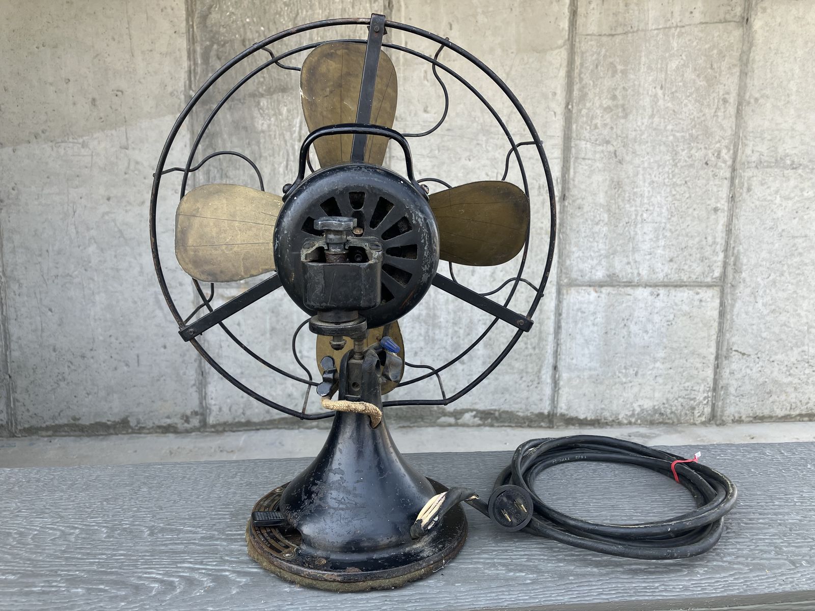Main image 4