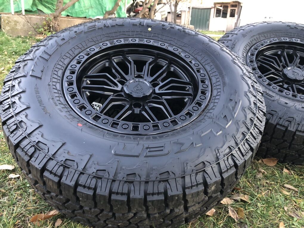 New Wheels Arena Off-Road & Tires Falken 285/70R17