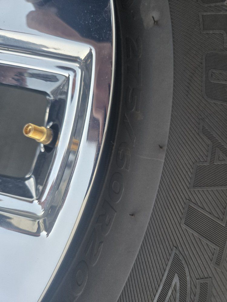 Main image 4