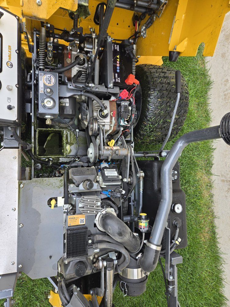 2025 Walker Mower 27I with POWER DUMP 48" deck