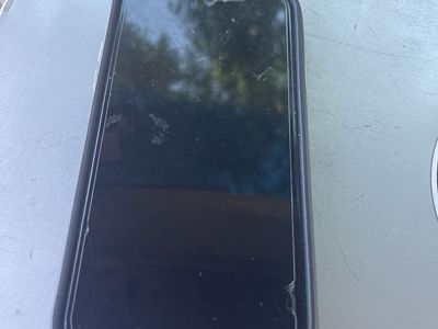 unlocked iPhone XR with Case