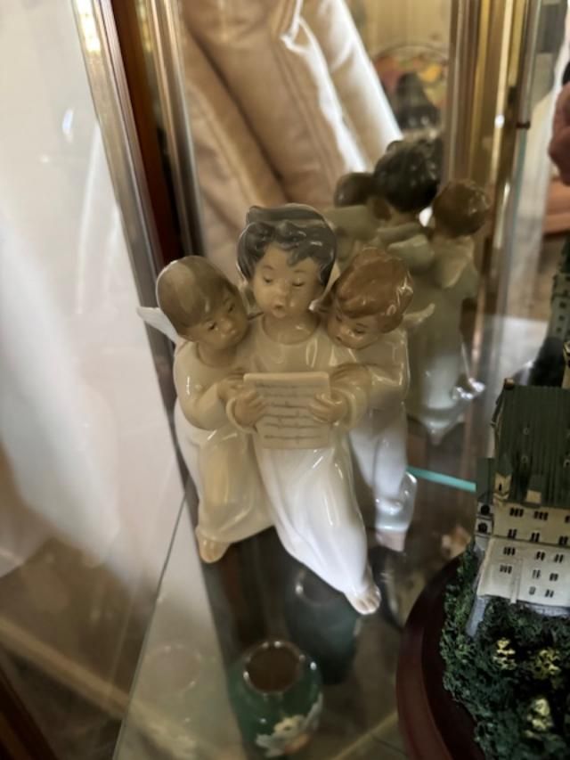 Lladró porcelain piece titled "Angels' Group"