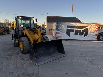 Caterpillar 906M Wheel Loader Tractor