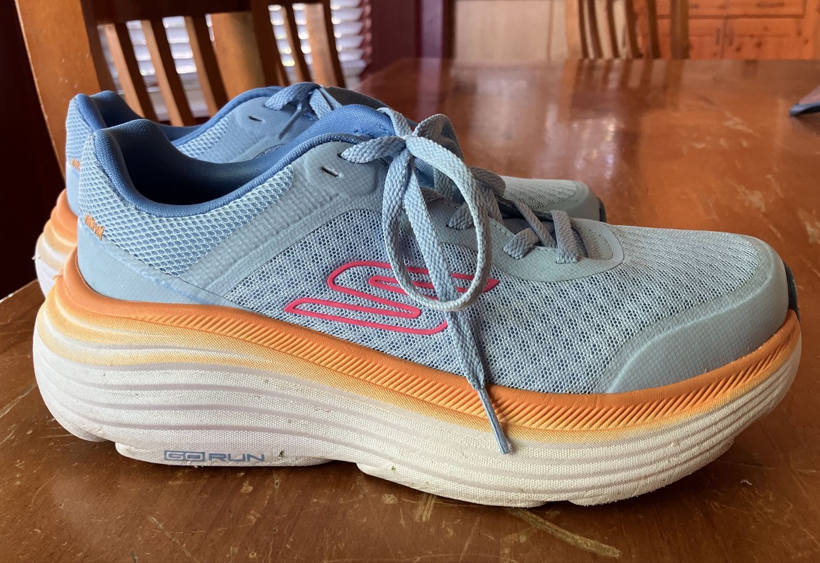 Skechers Women's Max Cushioning Endeavour Canova 6.5 WIDE