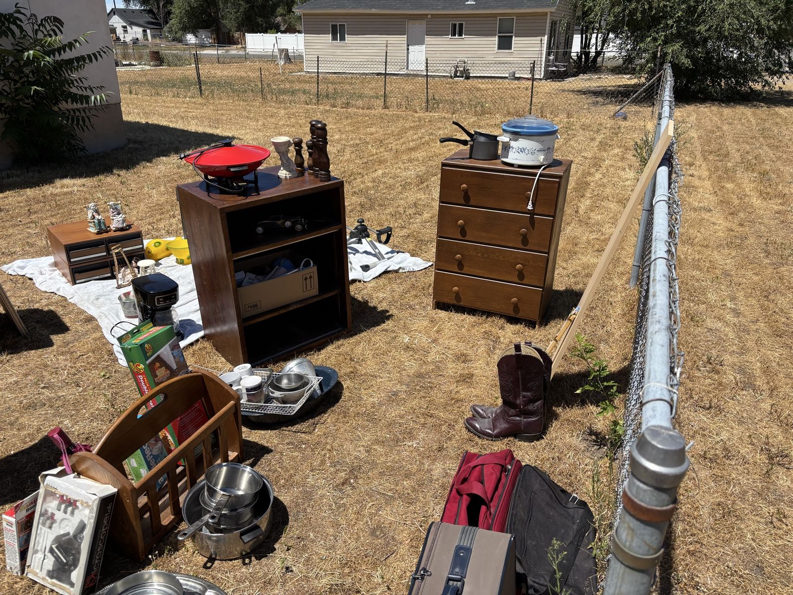 Main image 3