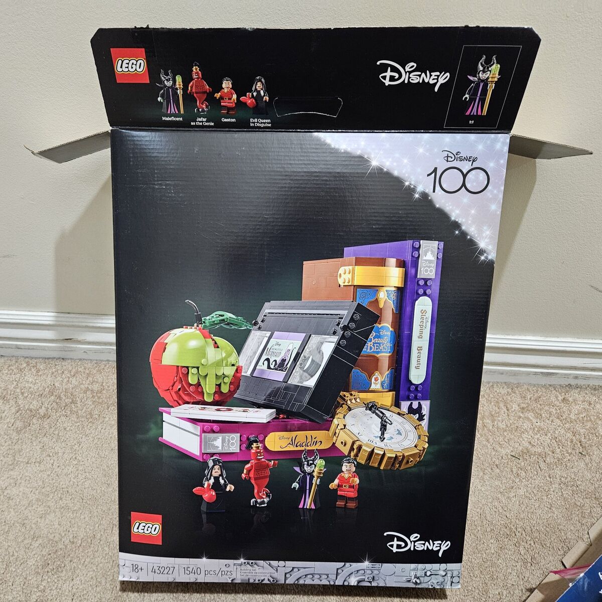 Lego Villian Icons 43227