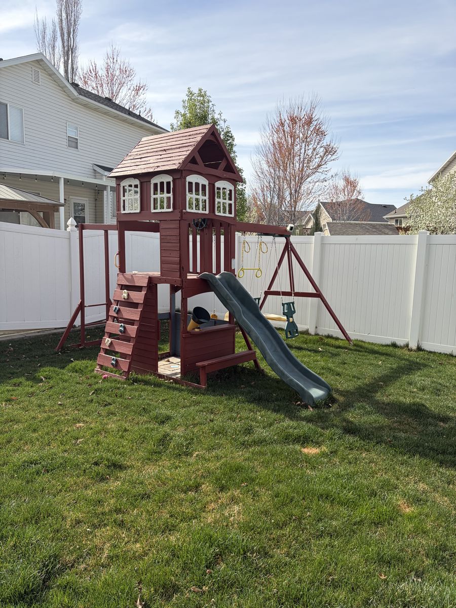 Free Kids Playground