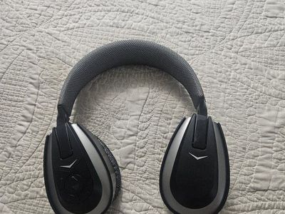 Gaming headphones