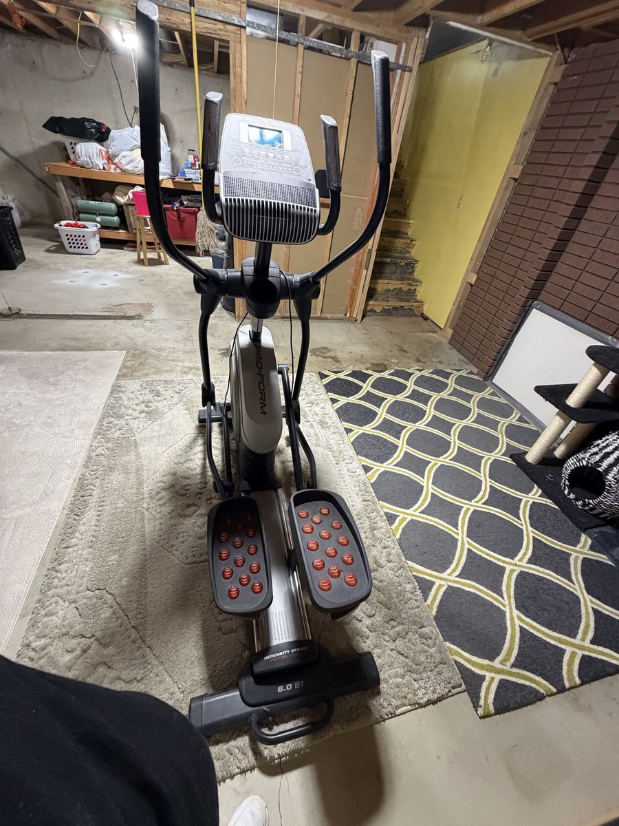 ProForm 6.0 ET Elliptical Machine with Power Ramp
