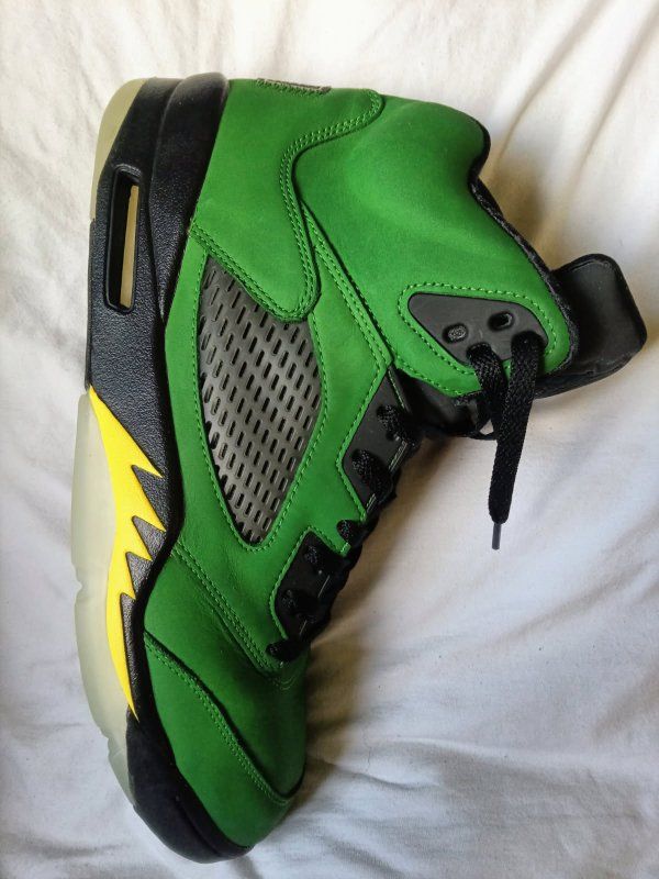 Air Jordan 5 "Oregon" Men's Athletic Sneakers - Used size 13