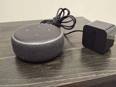Amazon echo smart speaker bundle (1st Gen Echo + 3rd Gen Dot)