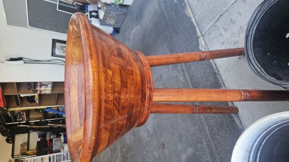 pots and plant stands