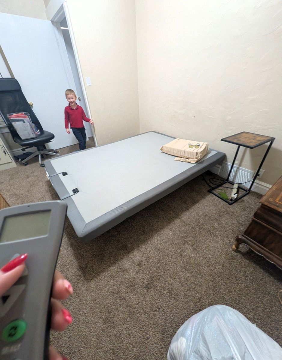 Adjustable bed base Full