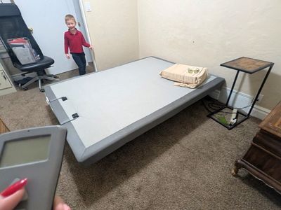 Adjustable bed base Full