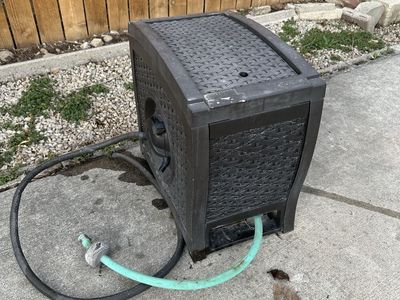 Suncast Auto Hose Reel