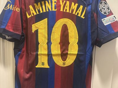 Nike FC Barcelona Lamine Yamal #10 Soccer Jersey - Size Extra Large - NWT