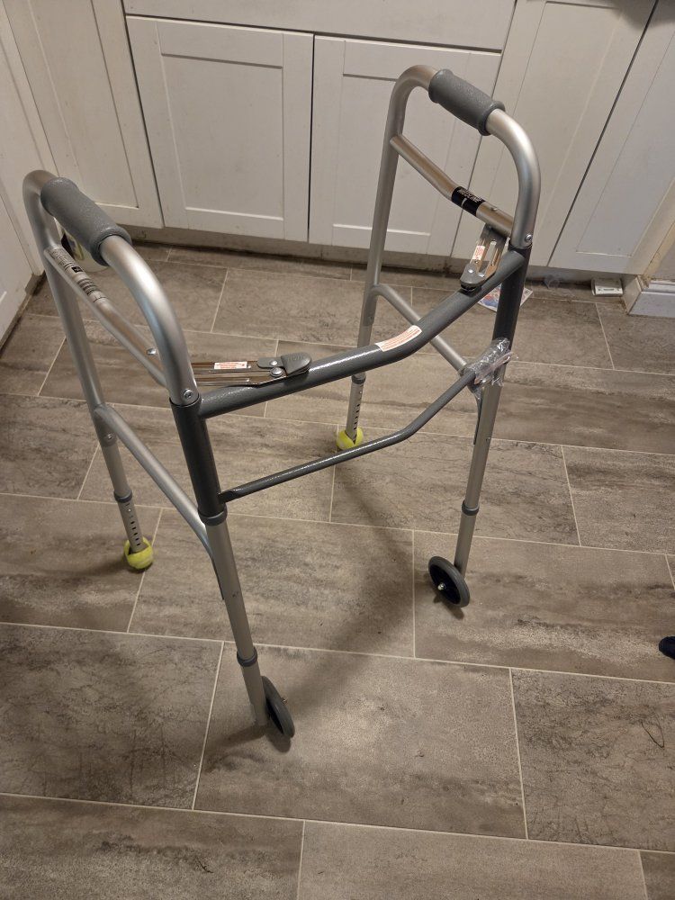 Large adult foldable walker