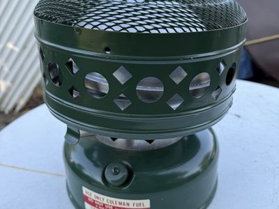 Vintage Coleman Adjustable Catalytic Heater 3000-5000 BTU Green Camping Heater