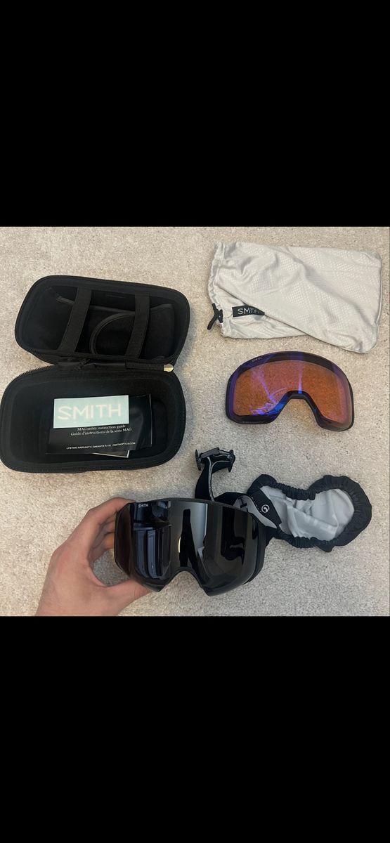 NEVER USED Smith 4D MAG S ChromaPop Ski Snowboard Goggles Black with Extra Lens & Case