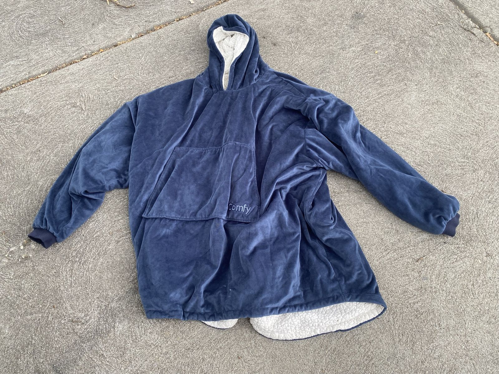 The Comfy Wearable Blanket Hoodie Blue Oversized Sherpa Lined