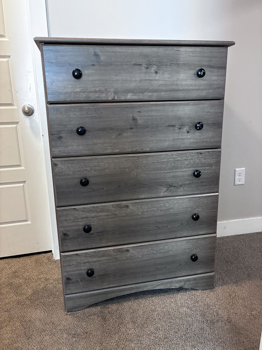 Main image 3