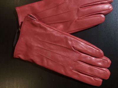 Red leather 3 point gloves new women large