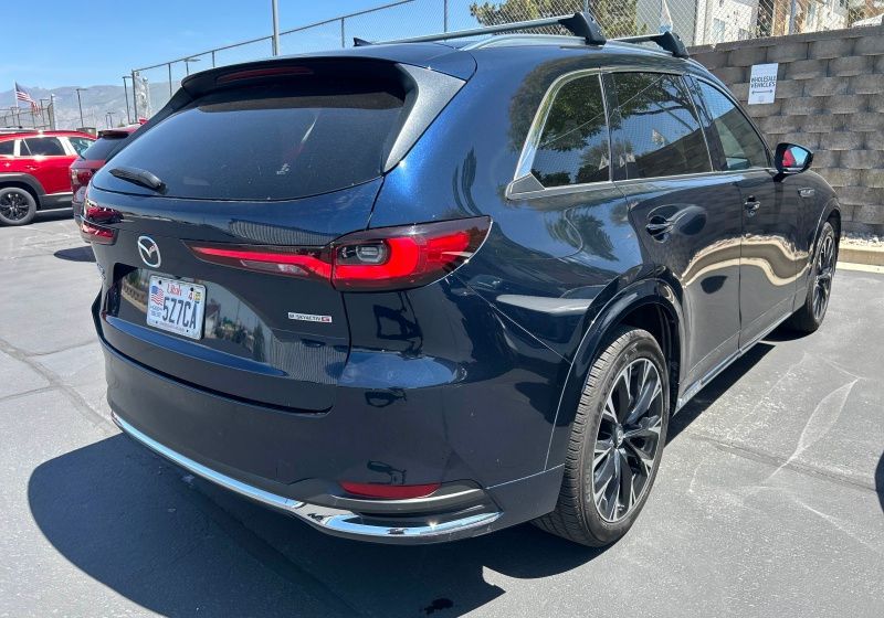 Main image 9