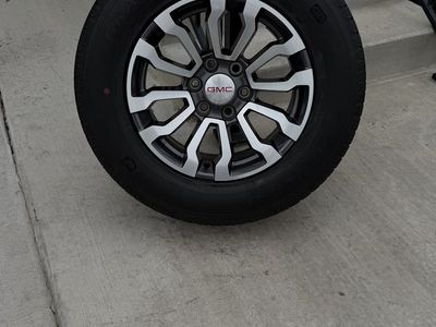 GMC Sierra 1500 Yukon Rims and tires 265/65R18 General